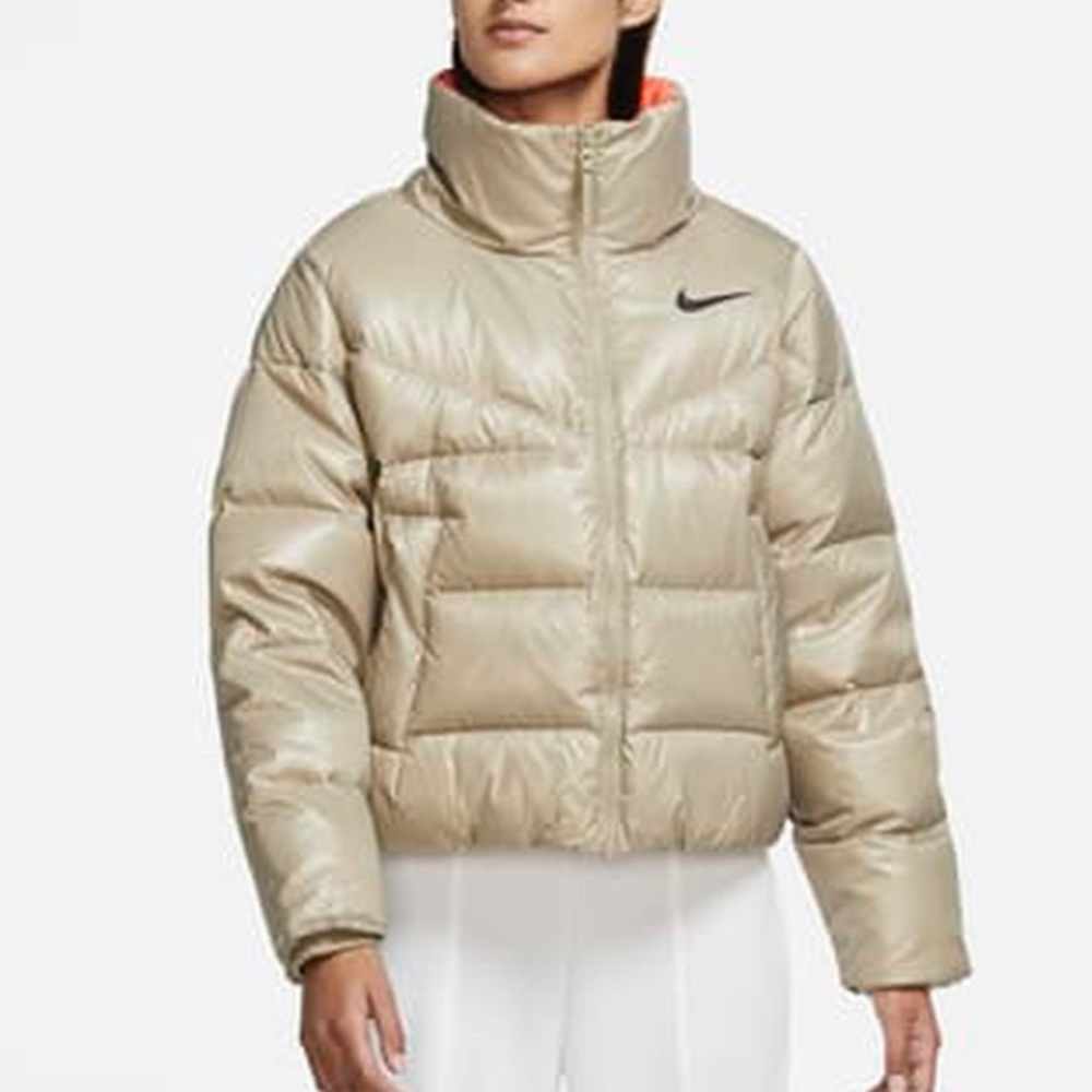 NWT NIKE Down puffer jacket coat tan